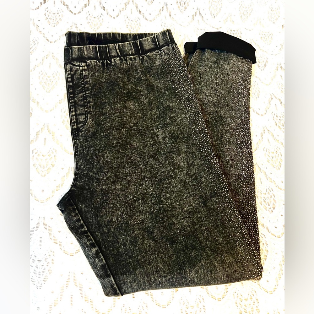 VOCAL NWOT Dark Charcoal Gray Jeweled Jeggings, Extra Stretch, Size XL